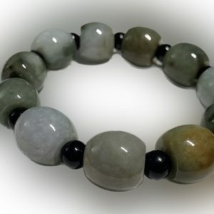 Jade and onyx stone bracelet